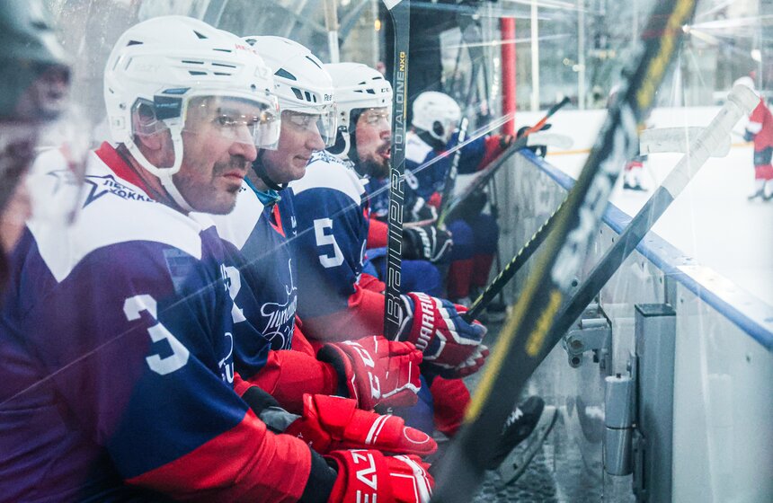 Благотворительный хоккейный матч в поддержку участников СВО прошел в Москве 28 фото