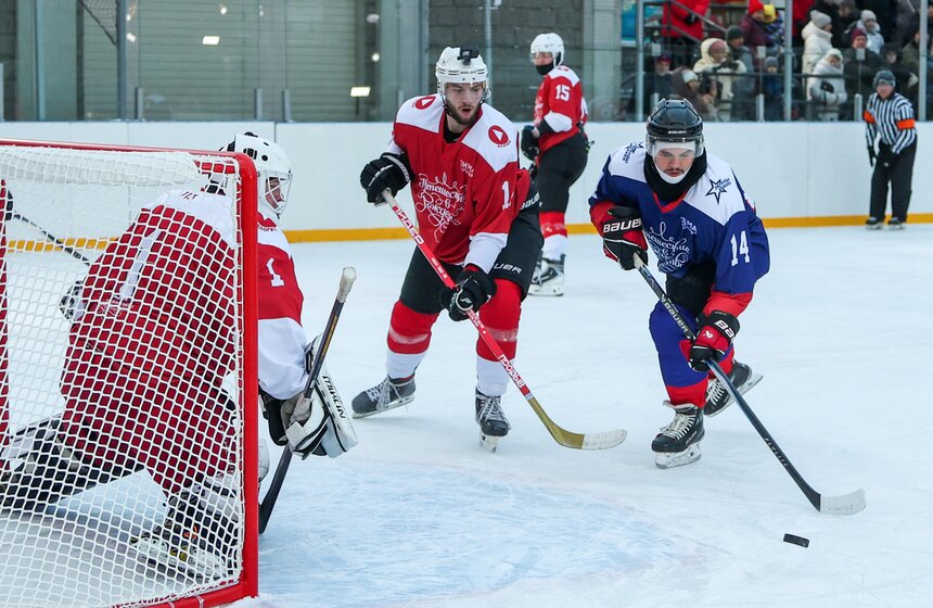 Благотворительный хоккейный матч в поддержку участников СВО прошел в Москве 16 фото
