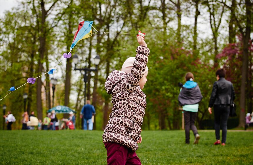 В "Царицыно" прошел поэтический фестиваль воздушных змеев 16 фото