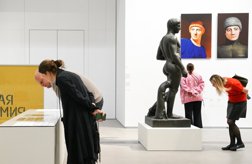 Выставка "Нетемные века. Новеллы о Средневековье и академизмах" открылась в Москве 12 фото