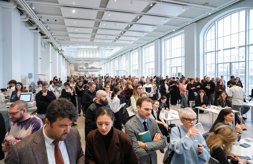 Выставка "Нетемные века. Новеллы о Средневековье и академизмах" открылась в Москве 3 фото