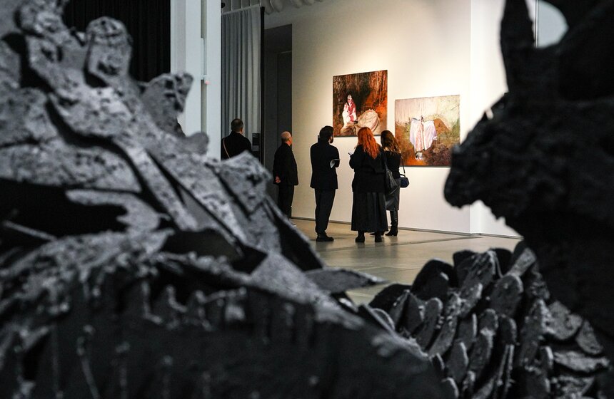 Выставка "Нетемные века. Новеллы о Средневековье и академизмах" открылась в Москве 10 фото