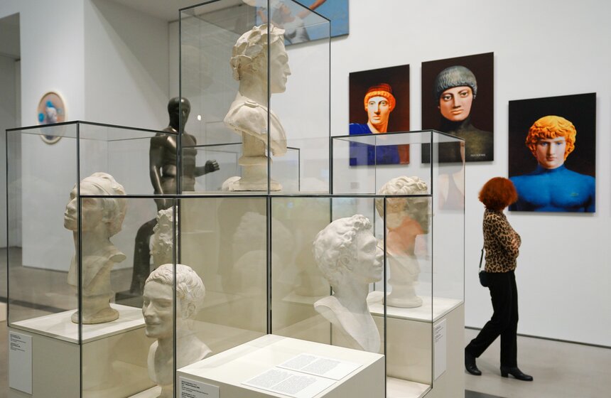 Выставка "Нетемные века. Новеллы о Средневековье и академизмах" открылась в Москве 6 фото