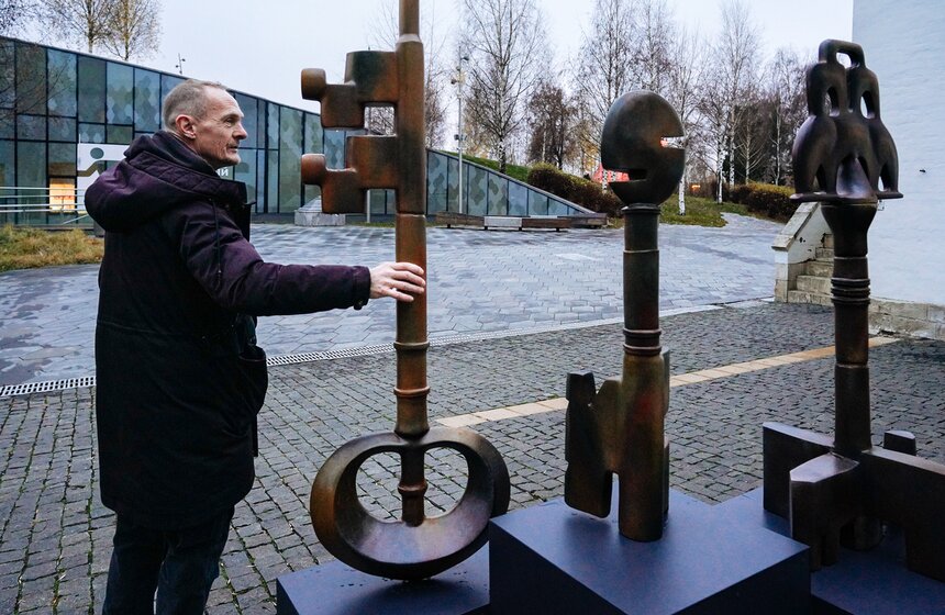 Арт-объект "Энигма" представили в Москве 11 фото