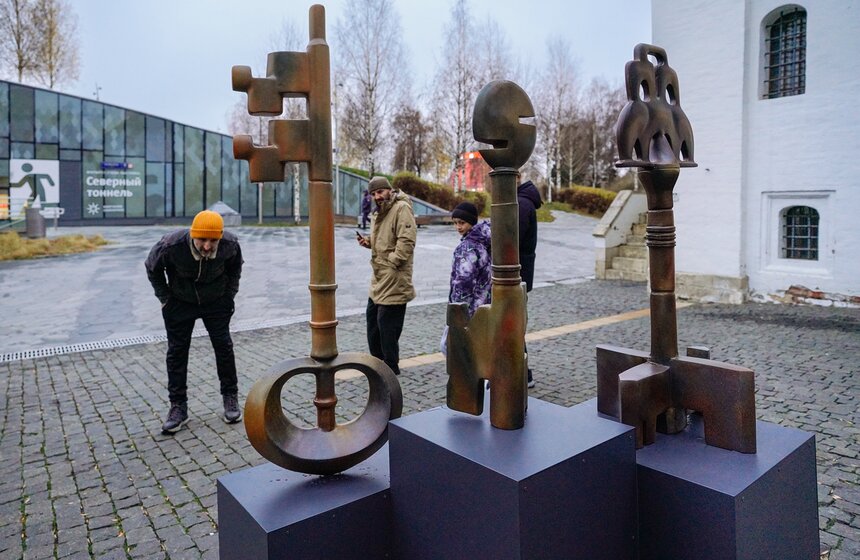 Арт-объект "Энигма" представили в Москве 9 фото