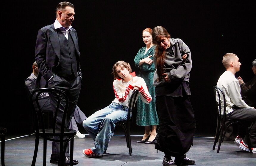 Премьера спектакля "Последние" состоялась в театре "Шалом" 7 фото