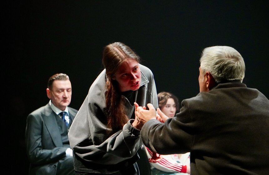 Премьера спектакля "Последние" состоялась в театре "Шалом" 2 фото