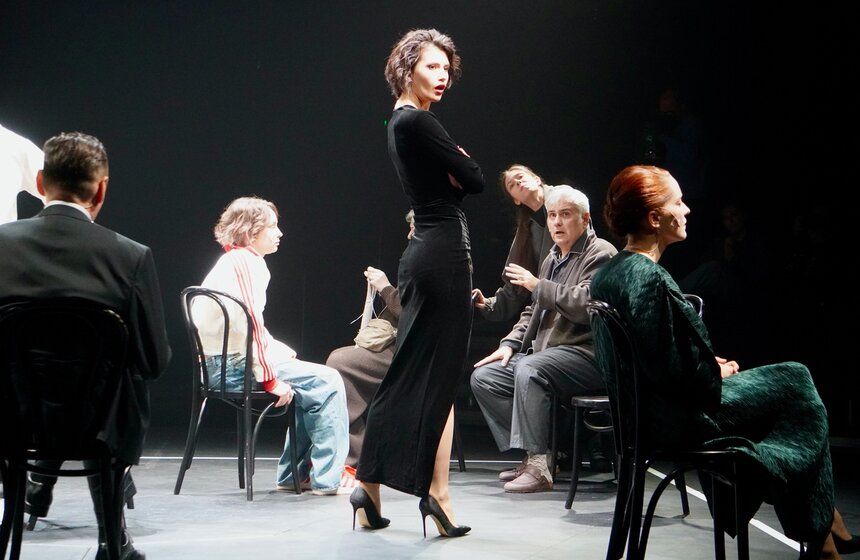 Премьера спектакля "Последние" состоялась в театре "Шалом" 3 фото