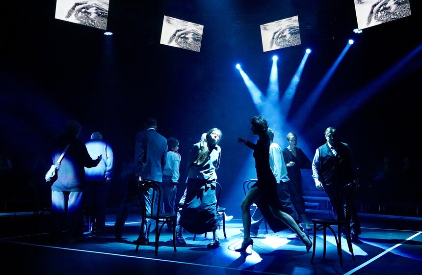 Премьера спектакля "Последние" состоялась в театре "Шалом" 6 фото