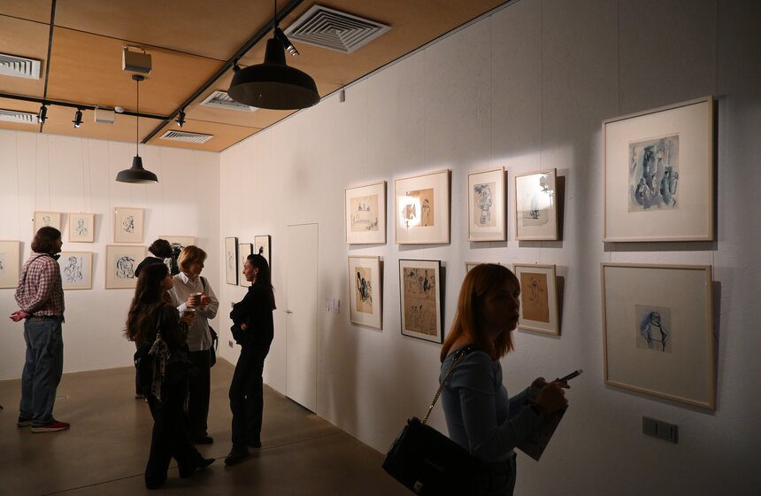 В Москве открылась выставка художника Александра Траугота 3 фото