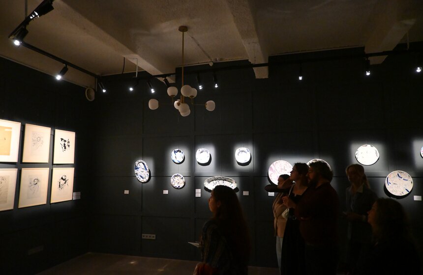 В Москве открылась выставка художника Александра Траугота 13 фото