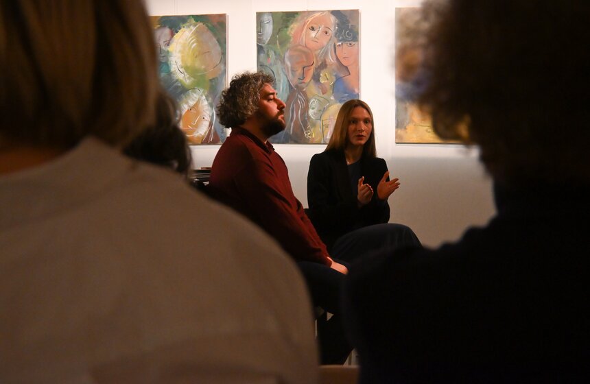 В Москве открылась выставка художника Александра Траугота 11 фото