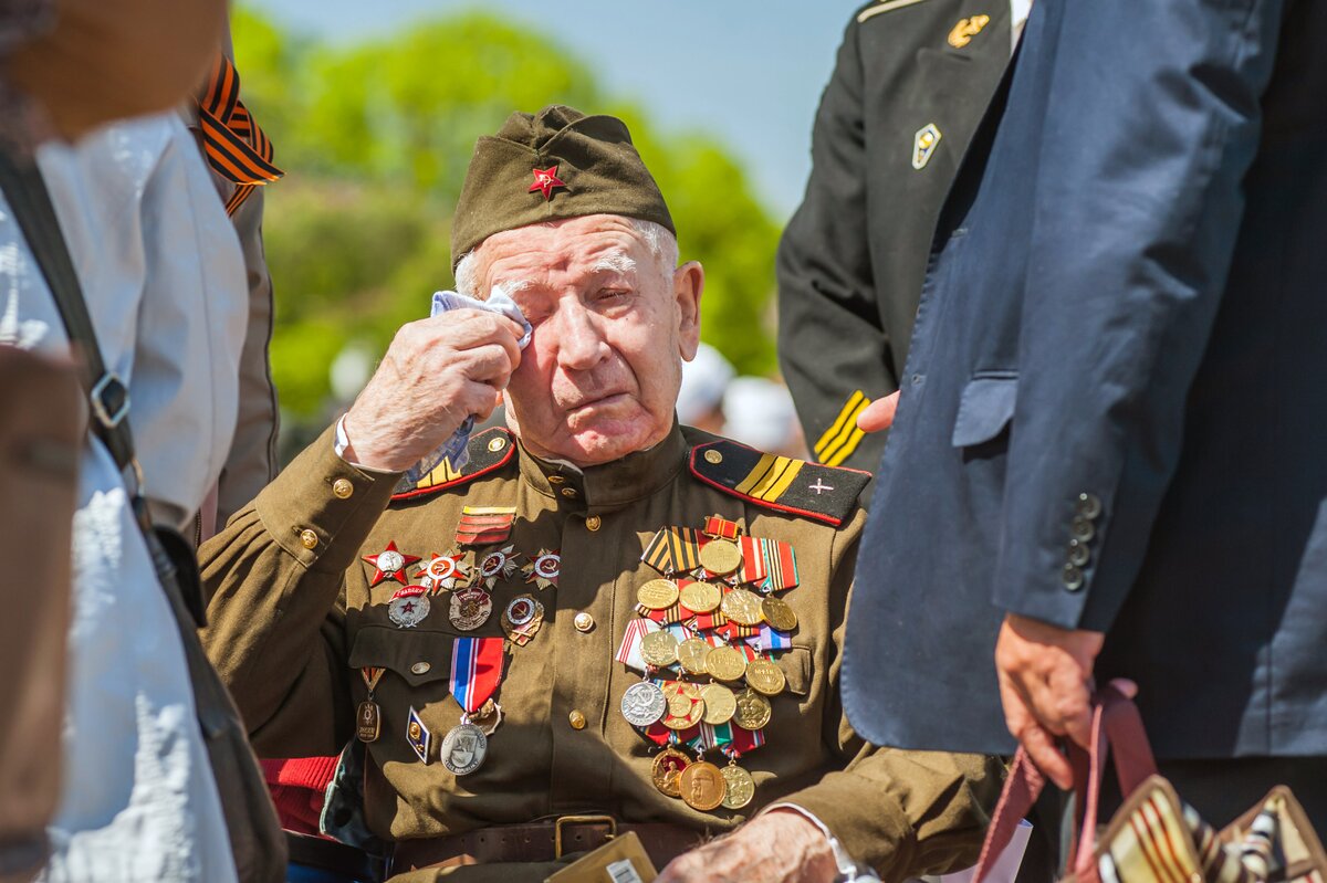 Пенсионерам к дню победы