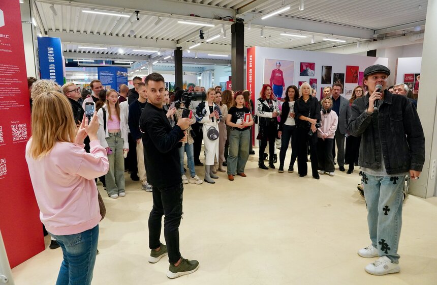 Выставка современного искусства "Спорт сквозь время" открылась в Москве 19 фото