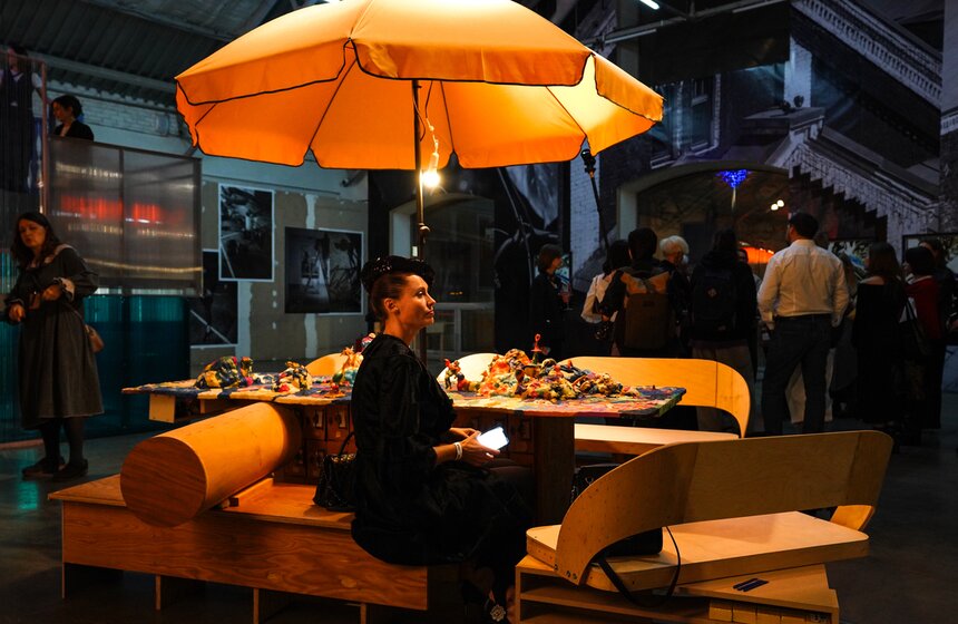 Выставка "Это было со мной" открылась на "Винзаводе" 20 фото