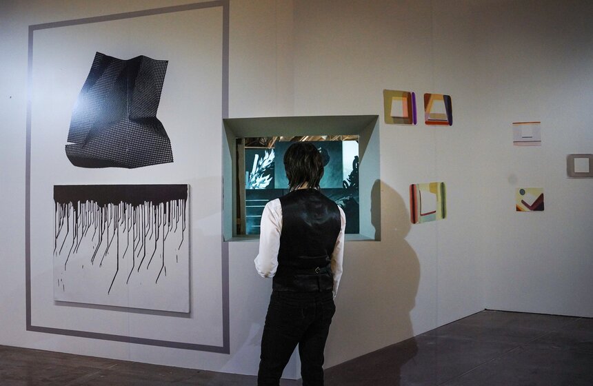 Выставка "Это было со мной" открылась на "Винзаводе" 25 фото