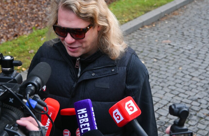 В Москве простились с актером Романом Поповым 4 фото