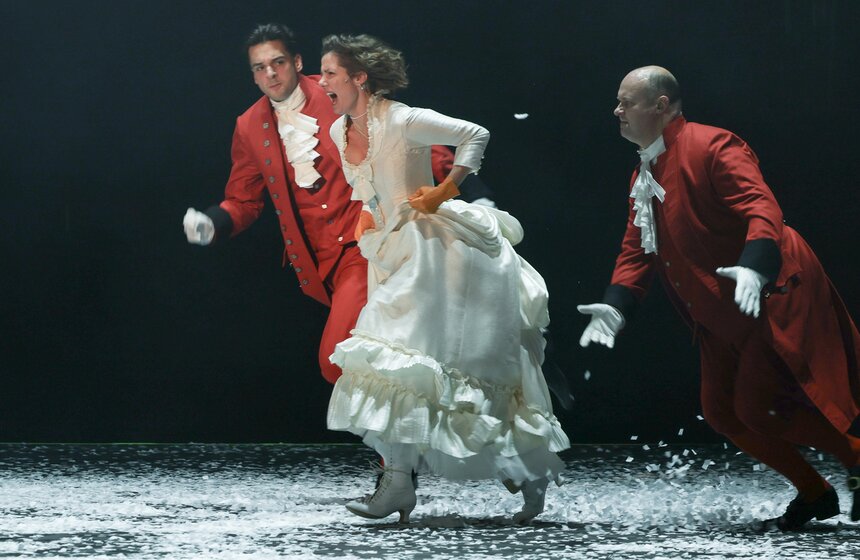 Премьера спектакля "Анна Каренина" состоялась в Малом театре в Москве 22 фото