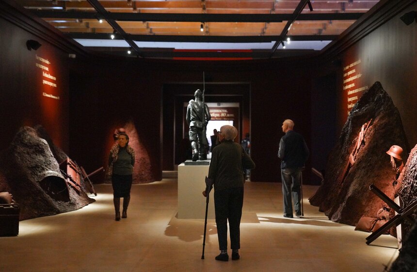 Выставка "Великая Победа. Россия – Моя история" открылась в "Манеже" 12 фото