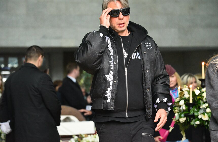 В Москве прошла церемония прощания с телеведущим Юрием Николаевым 30 фото