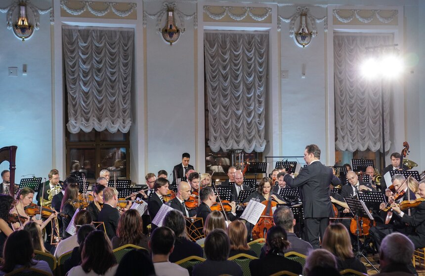 В Доме Пашкова прошел концерт при свечах в рамках "Ночи искусств" 26 фото