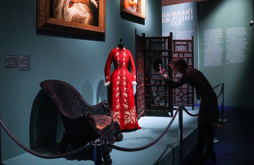 Выставка "Индия. Ткань времени" открылась в музее-заповеднике "Царицыно" 17 фото