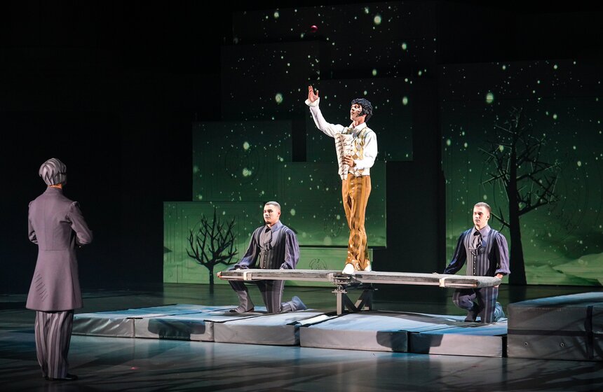 Показы театрализованного циркового шоу "Сны Пушкина" стартовали в Москве 30 фото