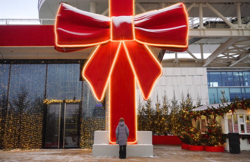 Обновленную Пушкинскую набережную открыли в Москве 6 фото