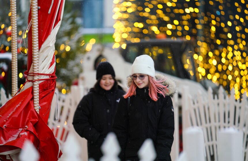 Обновленную Пушкинскую набережную открыли в Москве 12 фото