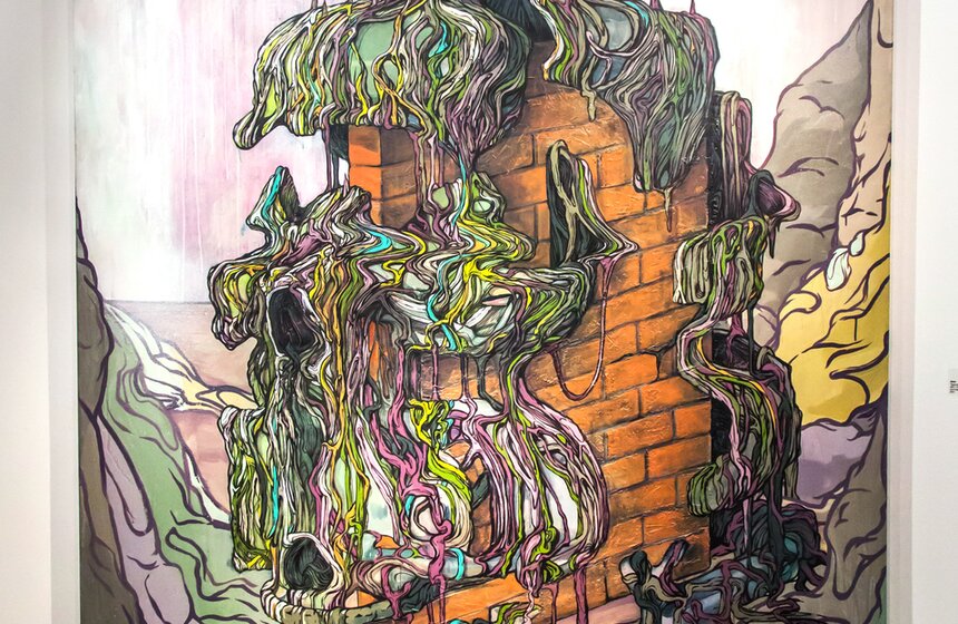 В Москве открылась выставка "Урбанизм: город в моем сознании" 9 фото