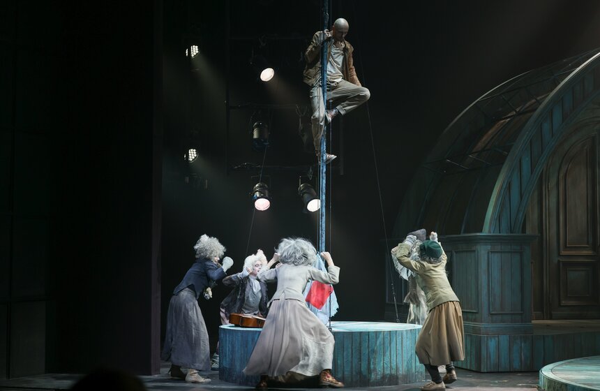 Предпремьерный показ спектакля "Опус 48. Островский" состоялся в Театре на Таганке 10 фото