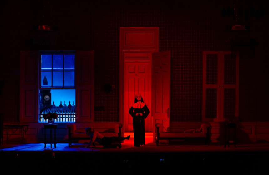 Предпремьерный показ спектакля "ТОТ самый № 13" состоялся в театре "Современник" 22 фото