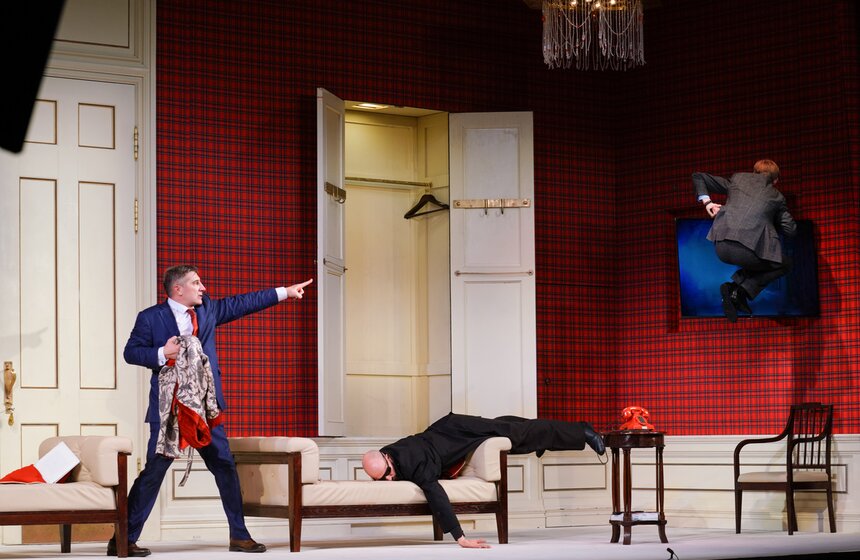 Предпремьерный показ спектакля "ТОТ самый № 13" состоялся в театре "Современник" 15 фото