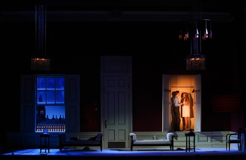 Предпремьерный показ спектакля "ТОТ самый № 13" состоялся в театре "Современник" 29 фото