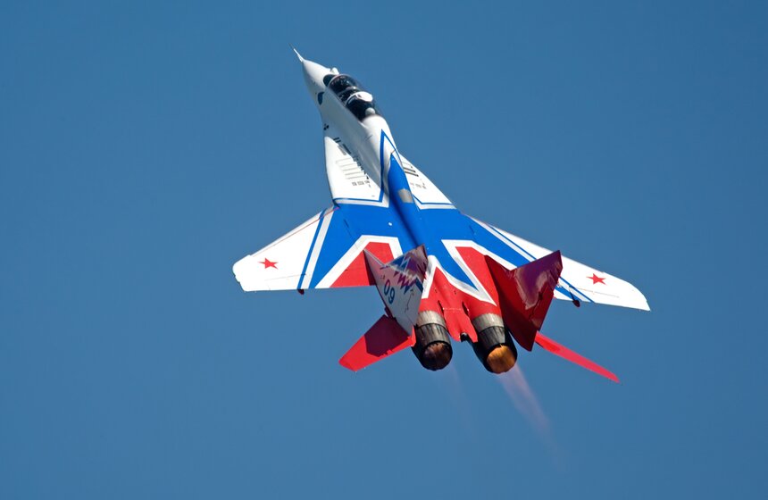 Пилотажная группа "Стрижи" отмечает 23-летие 7 фото