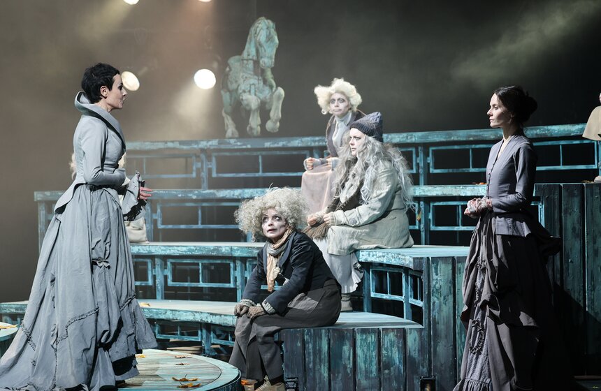 Предпремьерный показ спектакля "Опус 48. Островский" состоялся в Театре на Таганке 23 фото