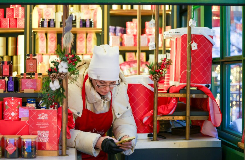 На площадке "Московских сезонов" завершилась новогодняя театральная программа 21 фото
