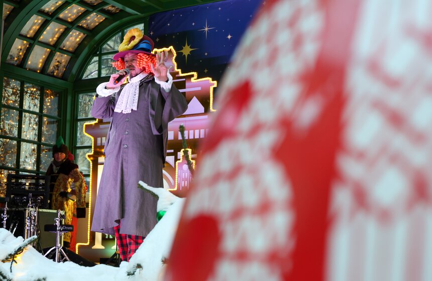 На площадке "Московских сезонов" завершилась новогодняя театральная программа 11 фото