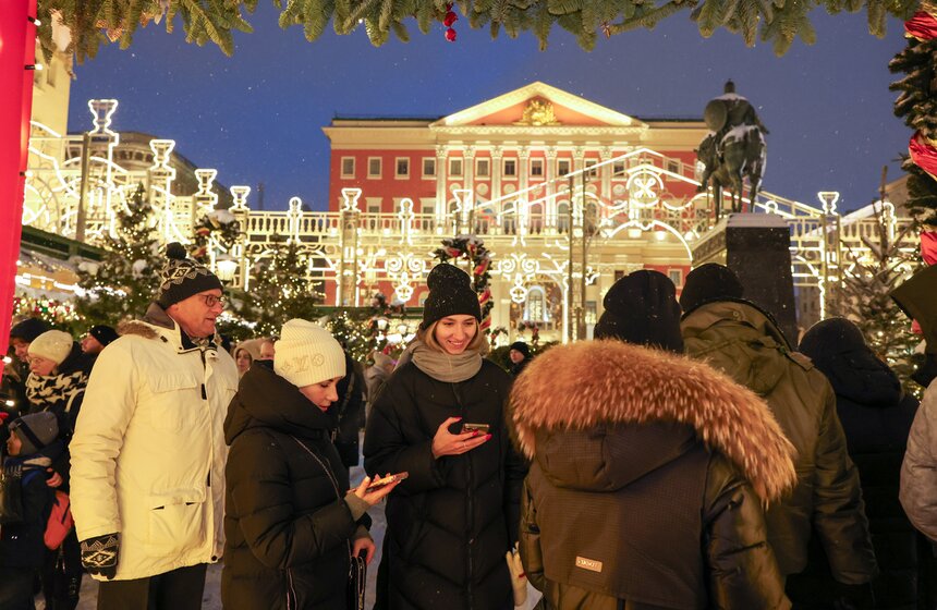 На площадке "Московских сезонов" завершилась новогодняя театральная программа 33 фото
