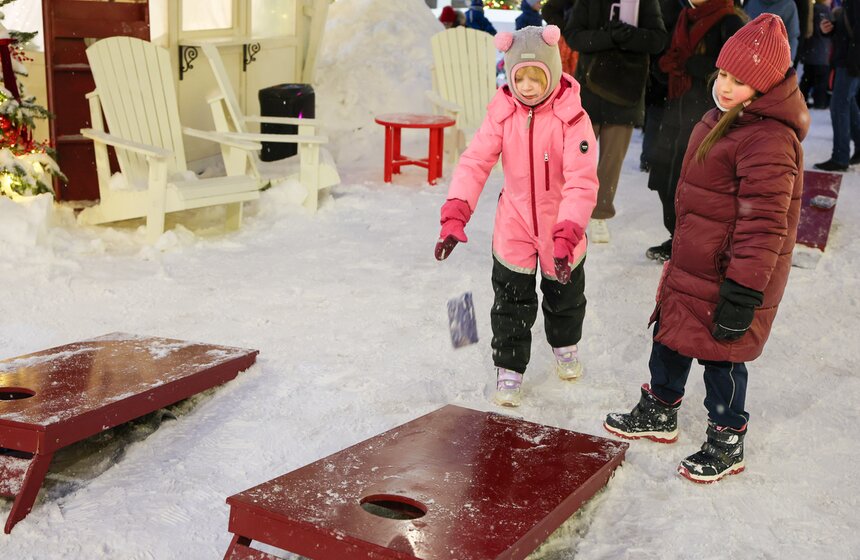 Активная программа последних праздничных выходных завершилась на Пушкинской набережной 28 фото