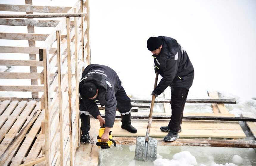 В Москве оборудовали купели к Крещению 17 фото