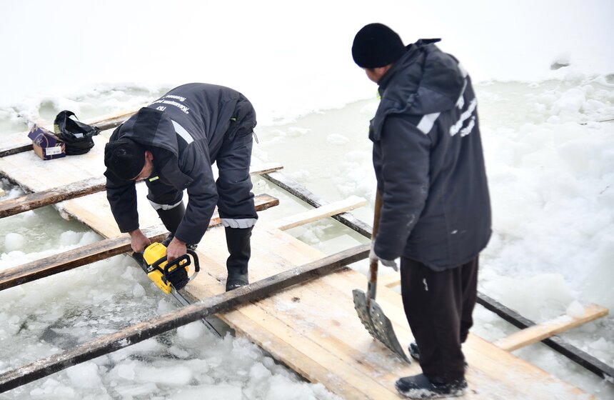 В Москве оборудовали купели к Крещению 15 фото