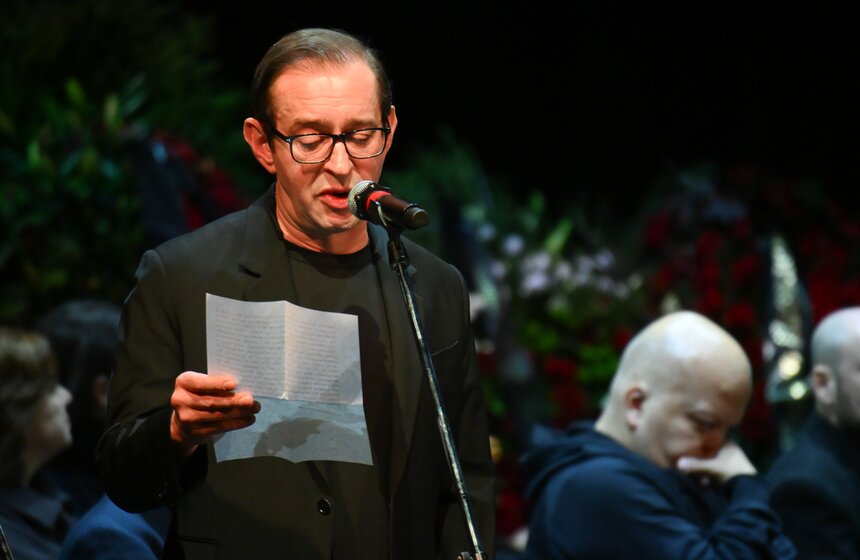 Прощание с актером Игорем Золотовицким состоялось в театре МХТ имени Чехова 6 фото