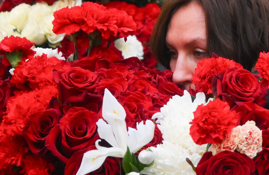 Прощание с актером Игорем Золотовицким состоялось в театре МХТ имени Чехова 37 фото