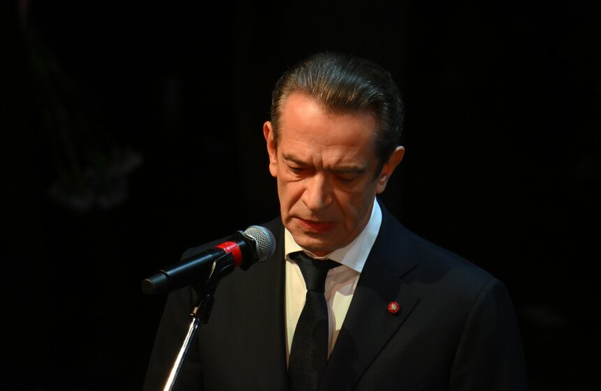 Прощание с актером Игорем Золотовицким состоялось в театре МХТ имени Чехова 11 фото