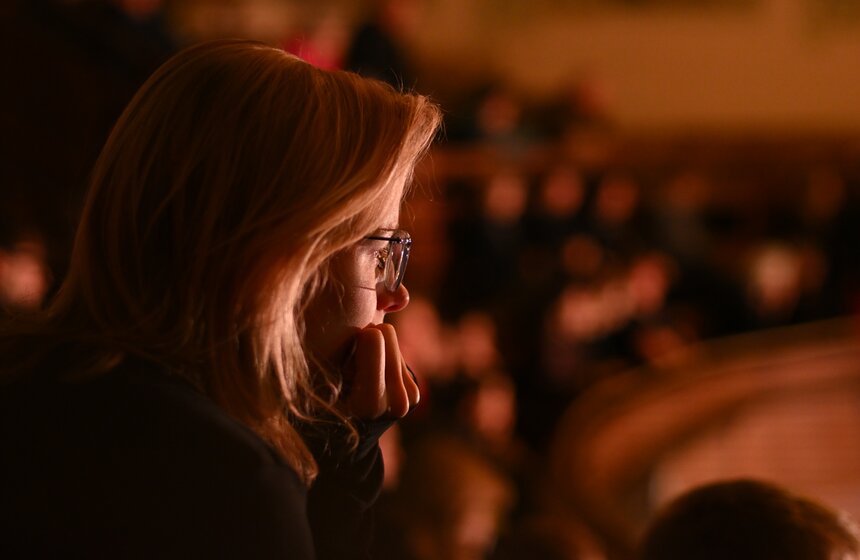 Прощание с актером Игорем Золотовицким состоялось в театре МХТ имени Чехова 15 фото