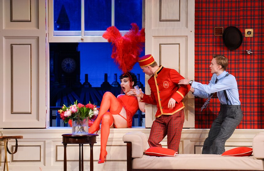 Предпремьерный показ спектакля "ТОТ самый № 13" состоялся в театре "Современник" 23 фото