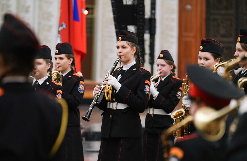 Выставка "Дорога жизни" о подвиге военных шоферов открылась в Музее Победы 5 фото
