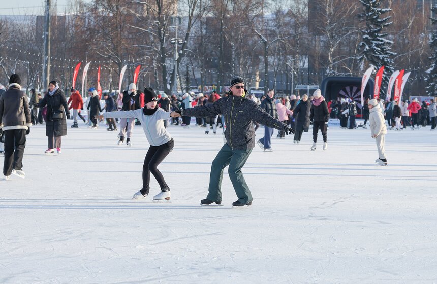 Фигуристка Анна Щербакова провела мастер-класс в "Лужниках" 19 фото