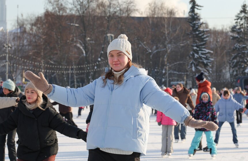 Фигуристка Анна Щербакова провела мастер-класс в "Лужниках" 16 фото